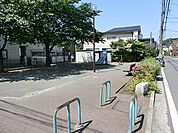 岡村三丁目公園まで164m
