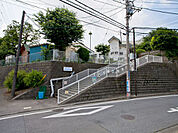 明治保育園まで678m