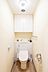 トイレ：白を基調とした清潔感のあるトイレです！※AIによる画像加工を行っております。