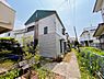 外観：現状、建物がございます。隣地とも程よく距離が離れております。※AIによる画像加工を行っております。