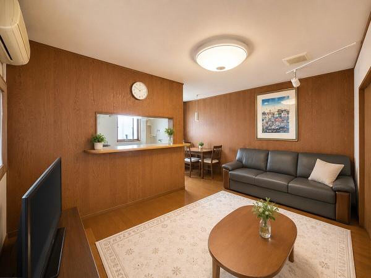 Used detached house · 4SLDK in Osaka &mdash; photo 2