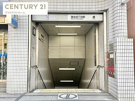 蒲生四丁目駅(Osaka Metro 長堀鶴見緑地線)まで559m、梅田や心斎橋など大阪の中心部へのアクセスがスムーズで交通利便性が高く生活に必要な施設が充実した住みやすいエリア