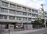 周辺：寝屋川市立啓明小学校まで627m、徒歩約8分♪お子様の通学に無理ない距離で安心♪