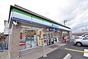 ファミリーマート　浜大津駅前店まで78m