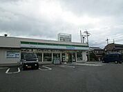 ファミリーマート草津野村六丁目店まで905m