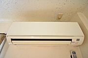 別号室のお写真ですので、現況を優先とさせて頂きます(実際のお部屋をご内覧下さい)