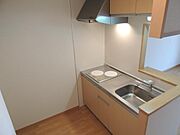 お写真は同物件別棟の参考写真です
