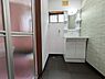 洗面：ファミリーにも安心のエリアです。部屋数が豊富な4DKの間取りは、お子様の成長に合わせたお部屋作りや子供部屋の確保にも最適。