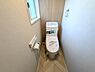 トイレ：1階2階ともにトイレが備わっているので、毎朝のトイレ渋滞が緩和できます。ご家族皆様が各々のタイミングでトイレを使いやすくなります。