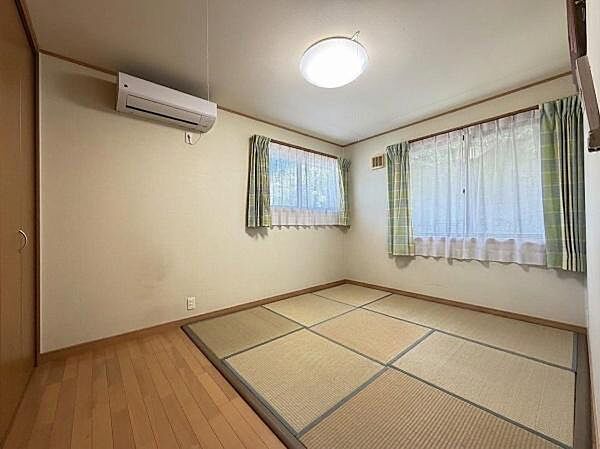 洋室を拡大表示