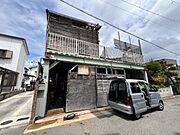 木造2階建て、外観写真です。