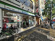 ファミリーマート中野五丁目店まで5m
