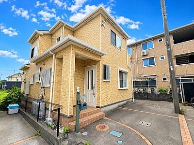 外観：南西向きで陽当り良好です