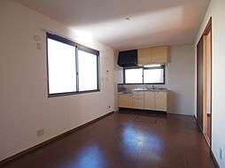 プロシードエスティ A棟 102号室 1階2DKのリビング/ダイニング