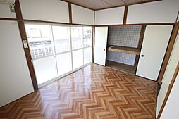 居間