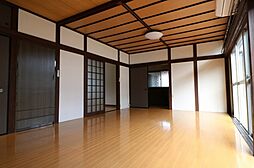 居間