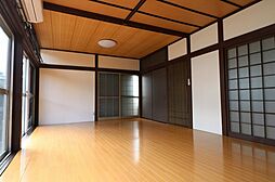 居間