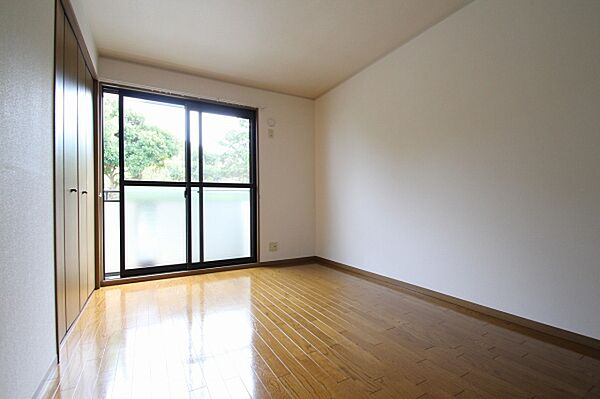 apartment 茨城県ひたちなか市大字中根
中根の賃貸情報を見る
物件地図