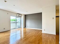 フォーライフ城東 101号室 1階2LDKのリビング/ダイニング