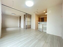 プレミスト東石川 302号室 3階1LDKのリビング/ダイニング