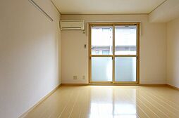 ロイヤルシティ A棟 101号室 1階ワンルームのリビング/ダイニング