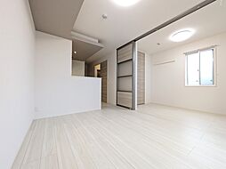 メゾングレイス 102号室 1階1LDKのリビング/ダイニング