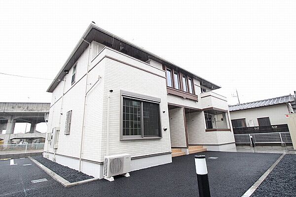 apartment 茨城県鉾田市新鉾田
地図を見る