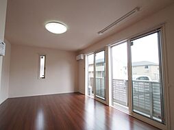 スカイブルー H 102号室 1階1LDKのリビング/ダイニング