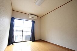 クアトロ B 101号室 1階ワンルームのリビング/ダイニング