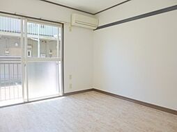 フォーライフ八幡町 C棟 103号室 1階1Kのリビング/ダイニング