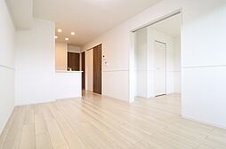 ハンドレッド リヴァー 水野 B 202号室 2階2LDKのリビング/ダイニング