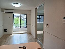 シャトン B 101号室 1階1LDKのリビング/ダイニング