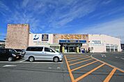 TSUTAYA