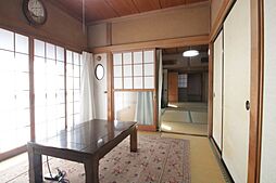 居間