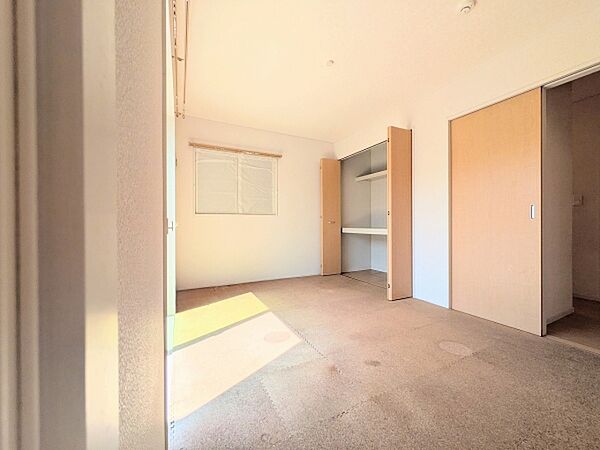 寝室を拡大表示