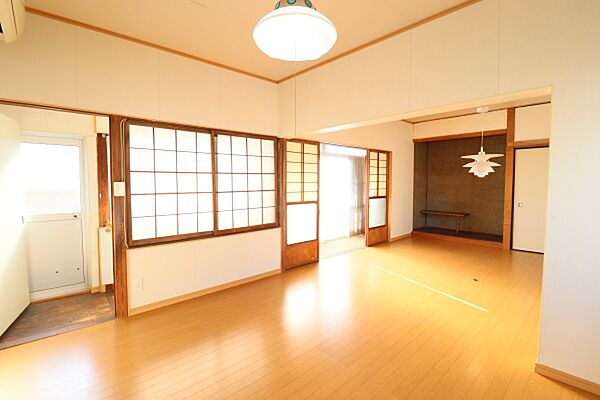 室内を拡大表示