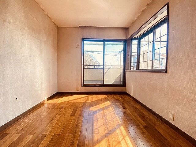 室内 東村山市青葉町2丁目