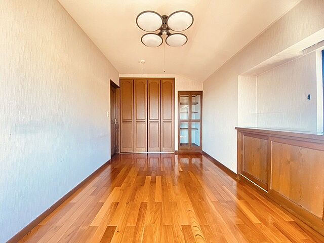 室内 東村山市青葉町2丁目