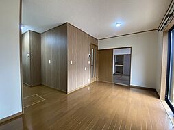 居間