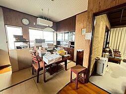 居間