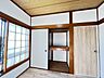 収納：布団の入る収納に枕棚もあり季節ものの収納も便利です