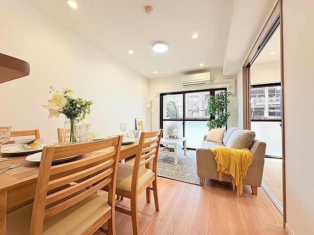 リビング/ダイニング シャインハイツ久米川駅前 2階/-