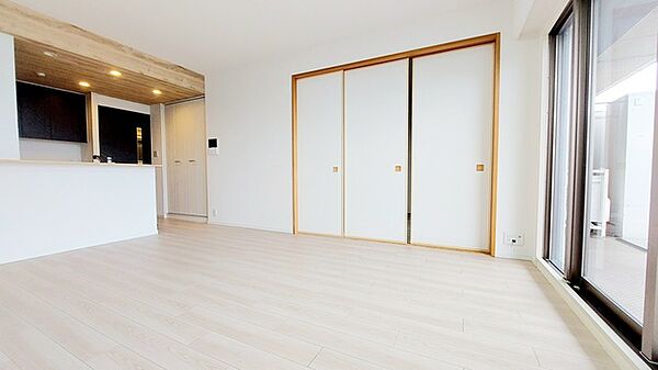 リビング/ダイニングを拡大表示
