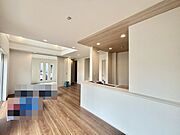 家族が一番集まる場所だから広々としつつも素敵な空間であって欲しい。皆がくつろぐリビングからキッチンまでが一つに繋がる空間。 