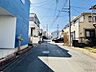 外観：戸建てが立ち並ぶ静かな住宅街。四季折々の移り変わりを感じながら自然と楽しみ、暮らす、そんな毎日を日々の中で感じられる住環境 