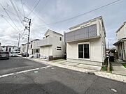 五感で感じる、現地でしかわからない事も沢山ございます。周辺環境なども一緒にご案内いたしますのでお気軽にお問合せください。 