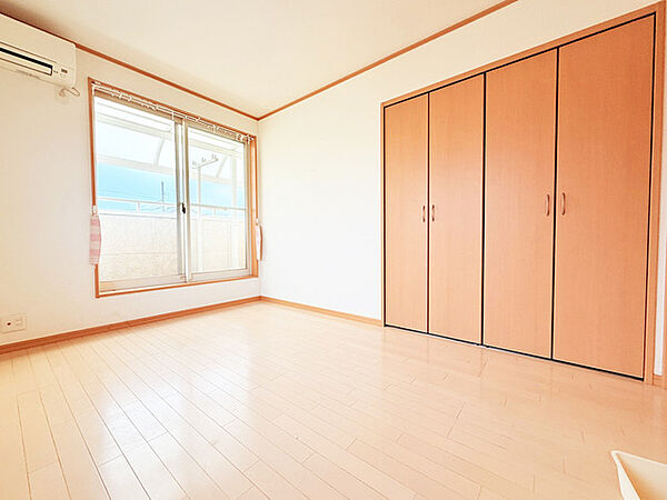 洋室を拡大表示