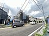 外観：整然とした住宅街の中にあり、新しい暮らしの始まりを感じさせる風景です 