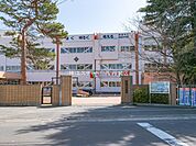 新座中学校（640m）