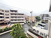 窓から眺める風景は一日の疲れを癒すヒーリングを奏でる、心地の良い時間を演出してくれます。室内も重要ですが、周りの環境もマイホーム選びの大事なポイント 
